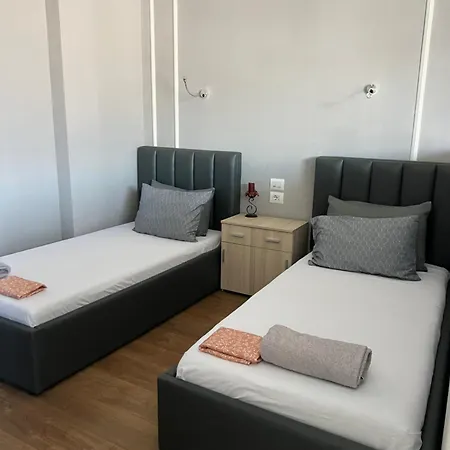 Centre 4r Apartment